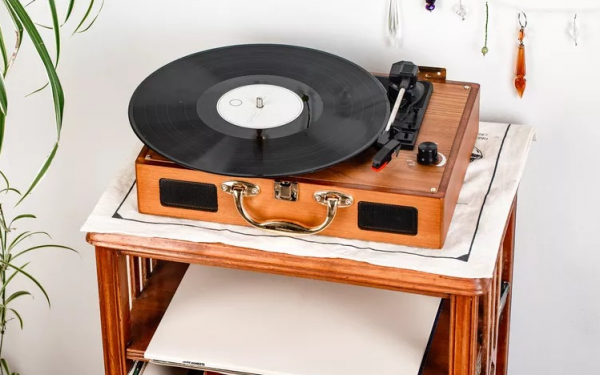 The Right Way to Clean Vinyl Records Without Damaging Them