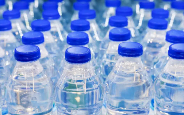 Is it better to drink boiled or bottled water?